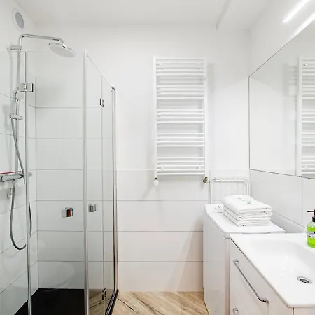 12a Loft Apartment- Modern Flat With Kitchen And Bathroom Διαμέρισμα